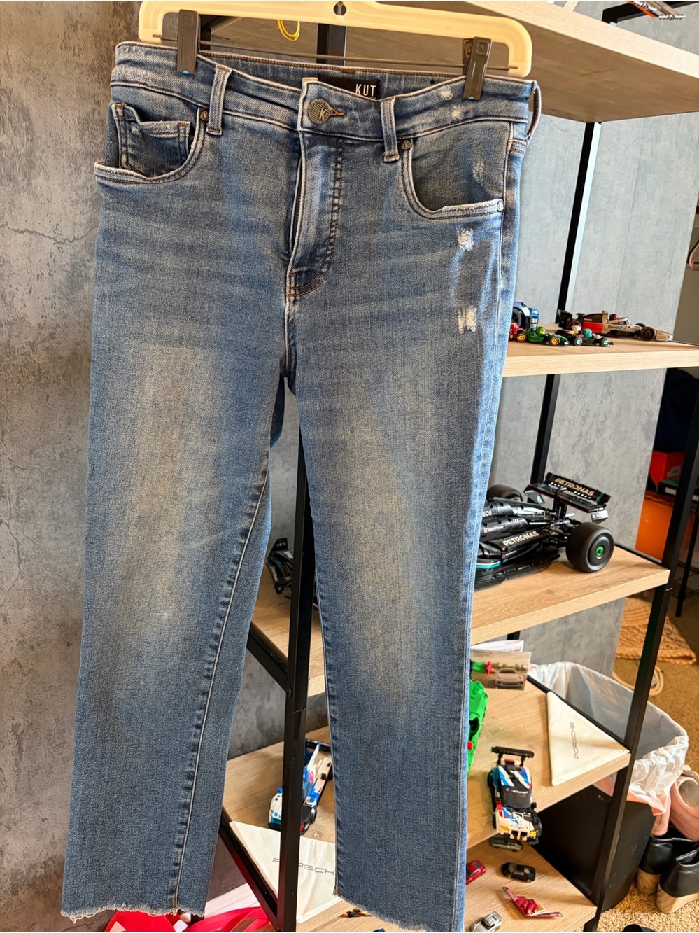 Kut from the Kloth Straight Leg Jeans in Medium Blue Wash